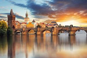 Auswärtiges Amt warnt vor Reisen nach Prag und Genf