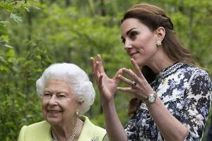 Herzogin Kate und Queen Elizabeth (l.) können sich für ähnliche Dinge begeistern.