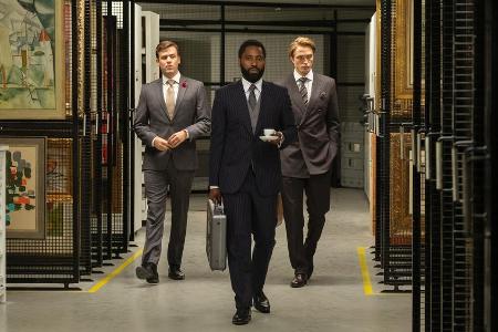 Jack Cutmore-Scott, John David Washington und Robert Pattinson (v.l.n.r.) in Christopher Nolans Blockbuster Jack Cutmore-Scott, John David Washington und Robert Pattinson (v.l.n.r.) in Christopher Nolans Blockbuster