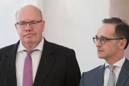 Die Bundesminister Peter Altmaier (l.) und Heiko Maas haben sich in Quarantäne begeben Die Bundesminister Peter Altmaier (l.) und Heiko Maas haben sich in Quarantäne begeben