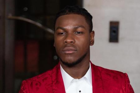 John Boyega kann das Verhalten des Unternehmens Jo Malone John Boyega kann das Verhalten des Unternehmens Jo Malone