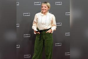 Jella Haase macht die Cordhose Red-Carpet-tauglich