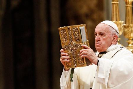Papst Franziskus wird an Ostern 2020 nur virtuell zu den Gläubigen sprechen. Papst Franziskus wird an Ostern 2020 nur virtuell zu den Gläubigen sprechen.