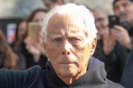 Designer Giorgio Armani hofft nach der Corona-Krise auf einen Wandel in der Modeindustrie Designer Giorgio Armani hofft nach der Corona-Krise auf einen Wandel in der Modeindustrie