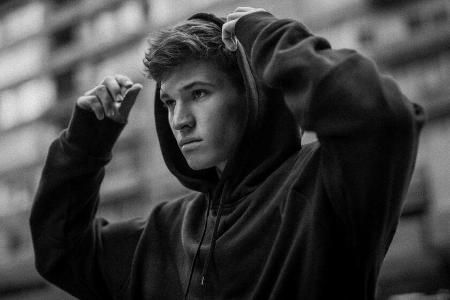 Wincent Weiss nutzt die Zeit während der Corona-Isolation sinnvoll Wincent Weiss nutzt die Zeit während der Corona-Isolation sinnvoll
