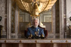 Donald Sutherland als Coriolanus Snow in "Die Tribute von Panem - Mockingjay Teil 1".