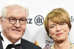 Corona: Elke Büdenbender tauscht sich mit Melania Trump aus