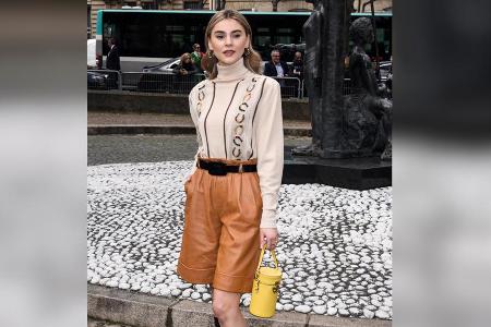 Model Stefanie Giesinger im angesagten Bermuda-Hosen-Look. Model Stefanie Giesinger im angesagten Bermuda-Hosen-Look.