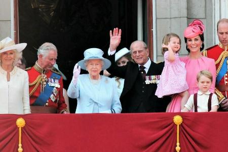Die Royal Family hat neue Stellenausschreibungen veröffentlicht. Die Royal Family hat neue Stellenausschreibungen veröffentlicht.