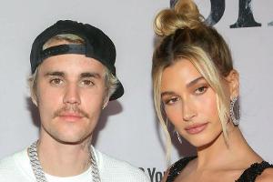 Hailey und Justin Bieber haben sich gemeinsam taufen lassen