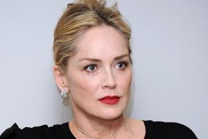 Sharon Stones Schwester an Covid-19 erkrankt: "Bitte tragt Masken!"