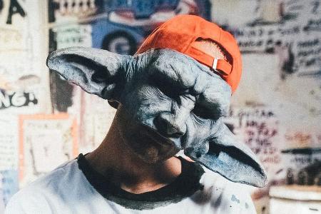 Für Carlo Waibel, alias Cro, gehört die Maske einfach dazu. Für Carlo Waibel, alias Cro, gehört die Maske einfach dazu.