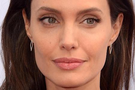Angelina Jolie macht auf häusliche Gewalt gegenüber Kindern aufmerksam Angelina Jolie macht auf häusliche Gewalt gegenüber Kindern aufmerksam