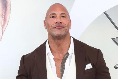 Dwayne Johnson widmet sich einem neuen Projekt - der Rettung einer ganzen Football-Liga Dwayne Johnson widmet sich einem neuen Projekt - der Rettung einer ganzen Football-Liga