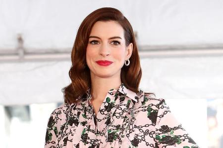 Schauspielerin Anne Hathaway setzt gern auf rote Lippen. Schauspielerin Anne Hathaway setzt gern auf rote Lippen.