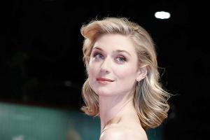 "The Crown": Diana wird von "Tenet"-Star Elizabeth Debicki gespielt