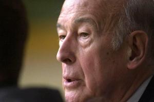An Folgen von Covid-19 gestorben: Trauer um Valéry Giscard d'Estaing