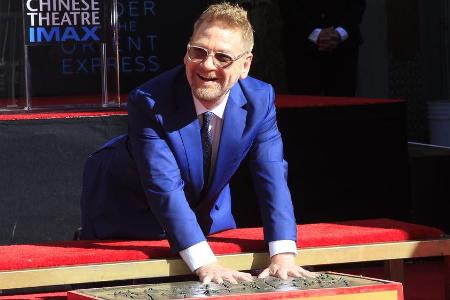 2017 verewigte Kenneth Branagh seine Hand- und Fußabdrücke in Hollywood.