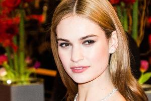 Neue Miniserie: Lily James wird zu Pamela Anderson