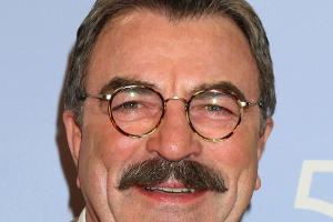 Tom Selleck gibt Restaurantmitarbeitern 2.020 Dollar Trinkgeld