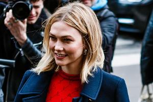 Model Karlie Kloss kann in der Schwangerschaft "bis 15 Uhr schlafen"