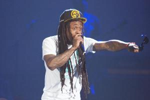 Ihm drohen bis zu zehn Jahre Haft: Lil Wayne bekennt sich schuldig