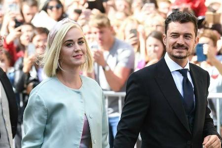 Ende August 2019 waren Katy Perry und Orlando Bloom selbst Gäste auf der Hochzeit von Ellie Goulding und Casper Jopling. Ende August 2019 waren Katy Perry und Orlando Bloom selbst Gäste auf der Hochzeit von Ellie Goulding und Casper Jopling.