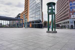 Ausgangsbeschränkung vs. Ausgangssperre: Wo liegt der Unterschied?