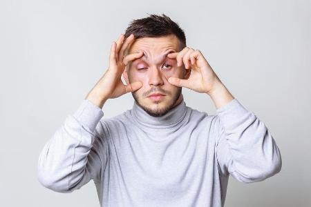 Schlafmangel kann zu gesundheitlichen Schäden führen. Schlafmangel kann zu gesundheitlichen Schäden führen.