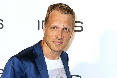 Oliver Pocher wischt gerne eins aus - nach diesem Video kann er auch wieder abwischen... Oliver Pocher wischt gerne eins aus - nach diesem Video kann er auch wieder abwischen...