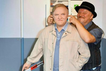 Axel Prahl (r.) hat mit Axel Prahl (r.) hat mit