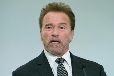 Arnold Schwarzenegger möchte das medizinische Personal in den USA unterstützen. Arnold Schwarzenegger möchte das medizinische Personal in den USA unterstützen.