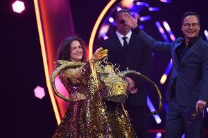 "The Masked Singer": Wem Rebecca Immanuel jetzt die Daumen drückt
