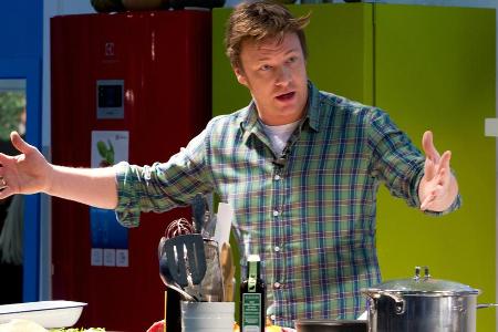 Jamie Oliver plant zur Corona-Krise eine eigene Kochshow. Jamie Oliver plant zur Corona-Krise eine eigene Kochshow.