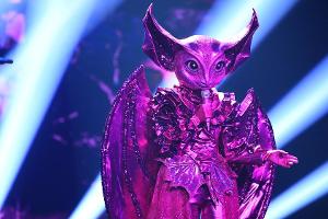 "The Masked Singer": Hinter der Fledermaus steckte ein bekanntes Model