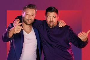 "Alles auf Freundschaft - Die Mälzer & Sasha Show": Musiker Sasha (l.) und Starkoch Tim Mälzer
