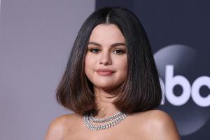 Wurde Selena Gomez von einer Qualle verletzt?