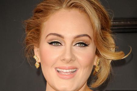 Adele genießt ihren Urlaub in der Karibik Adele genießt ihren Urlaub in der Karibik