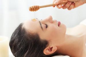 Darum ist Honig ein natürlicher Beauty-Wundersaft