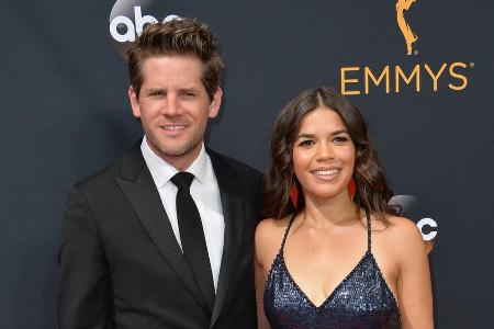 America Ferrera mit Ryan Piers Williams in Los Angeles America Ferrera mit Ryan Piers Williams in Los Angeles