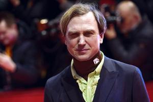 Lars Eidinger: Shitstorm für fragwürdige Werbeaktion