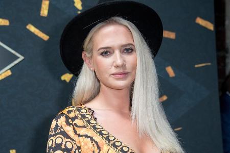 Sarah Knappik setzt sich für einen guten Zweck ein Sarah Knappik setzt sich für einen guten Zweck ein