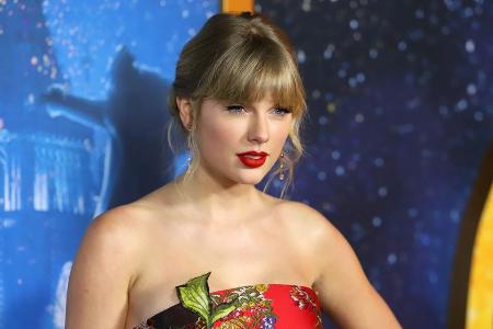 Taylor Swift setzt sich für die LGBTQ-Community ein Taylor Swift setzt sich für die LGBTQ-Community ein