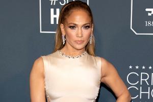 Jennifer Lopez zeigt ihren Traumkörper für eine Werbekampagne