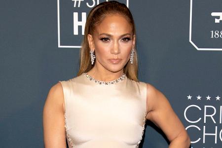 Jennifer Lopez bei der Verleihung der 25. Critics Choice Awa...