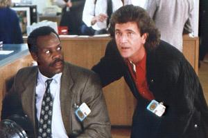 Danny Glover (l.) und Mel Gibson im dritten Teil von "Lethal Weapon" alias "Brennpunkt L.A. - Die Profis sind zurück"