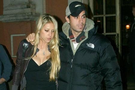 Enrique Iglesias und Anna Kournikova sollen sich bald auf ihr drittes Kind freuen können. Enrique Iglesias und Anna Kournikova sollen sich bald auf ihr drittes Kind freuen können.