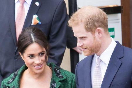 Herzogin Meghan und Prinz Harry kehren ihren royalen Pflichten den Rücken Herzogin Meghan und Prinz Harry kehren ihren royalen Pflichten den Rücken