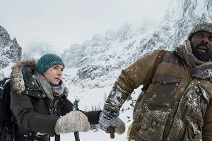 "Zwischen zwei Leben - The Mountain Between Us": Alex Martin (Kate Winslet) und Ben Bass (Idris Elba) kämpfen ums Überleben