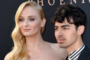 Jonas Brothers: Heißer Balztanz für ihre Ehefrauen